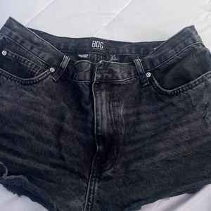 Urban outfitters girlfriend, high-rise shorts